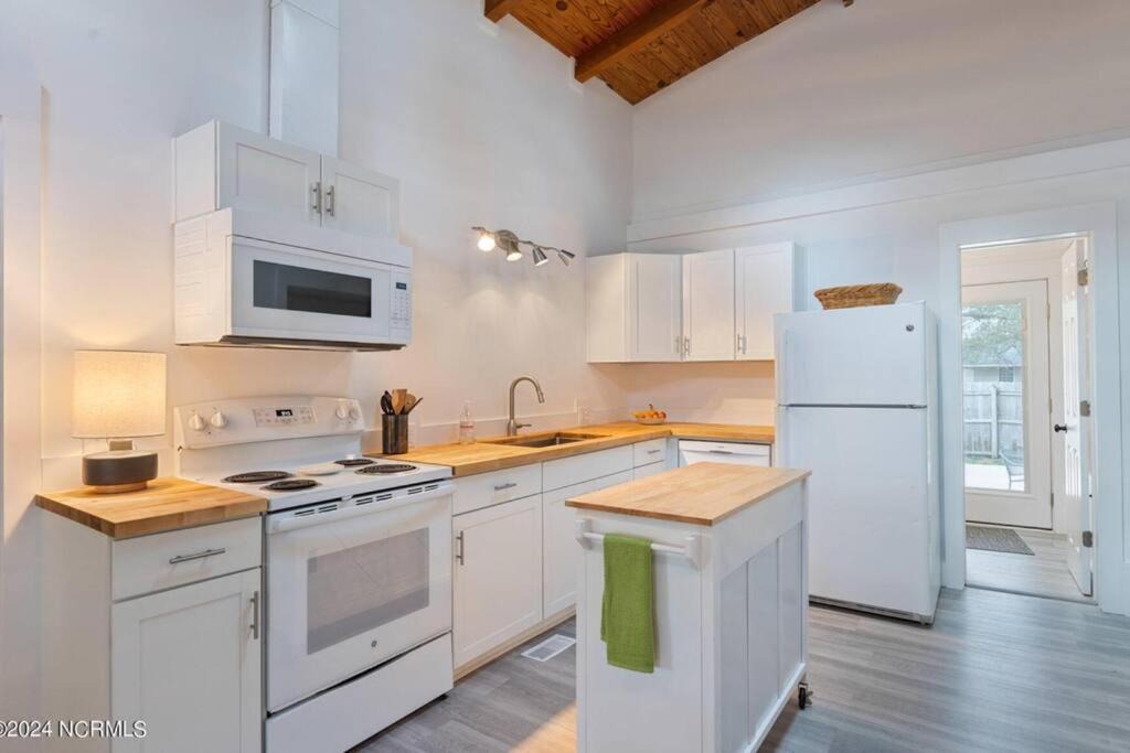 Photo of Kitchen in Tranquil Harbour