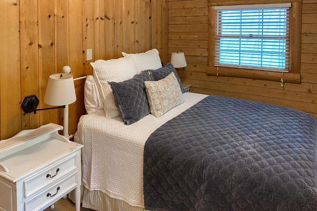 Photo of Bedroom in Lake Toxaway