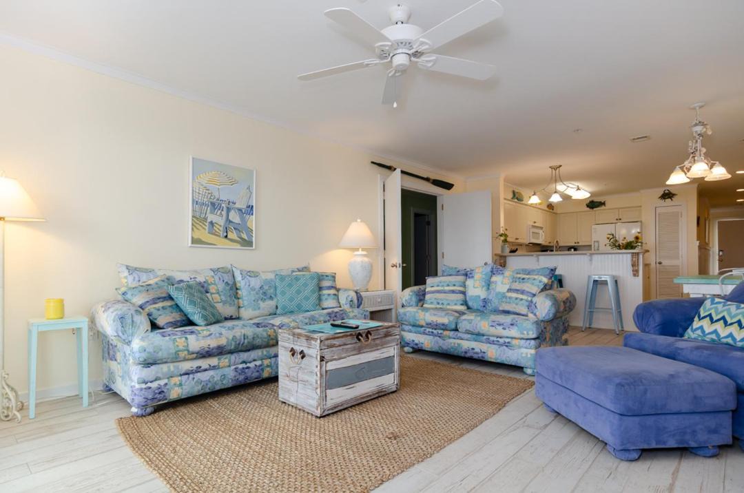 Photo of Livingroom in Shell Island
