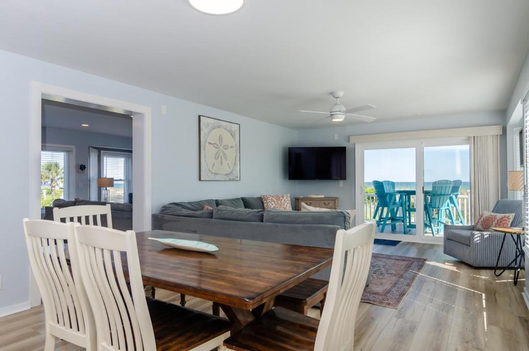 Photo of Livingroom in Wrightsville Beach