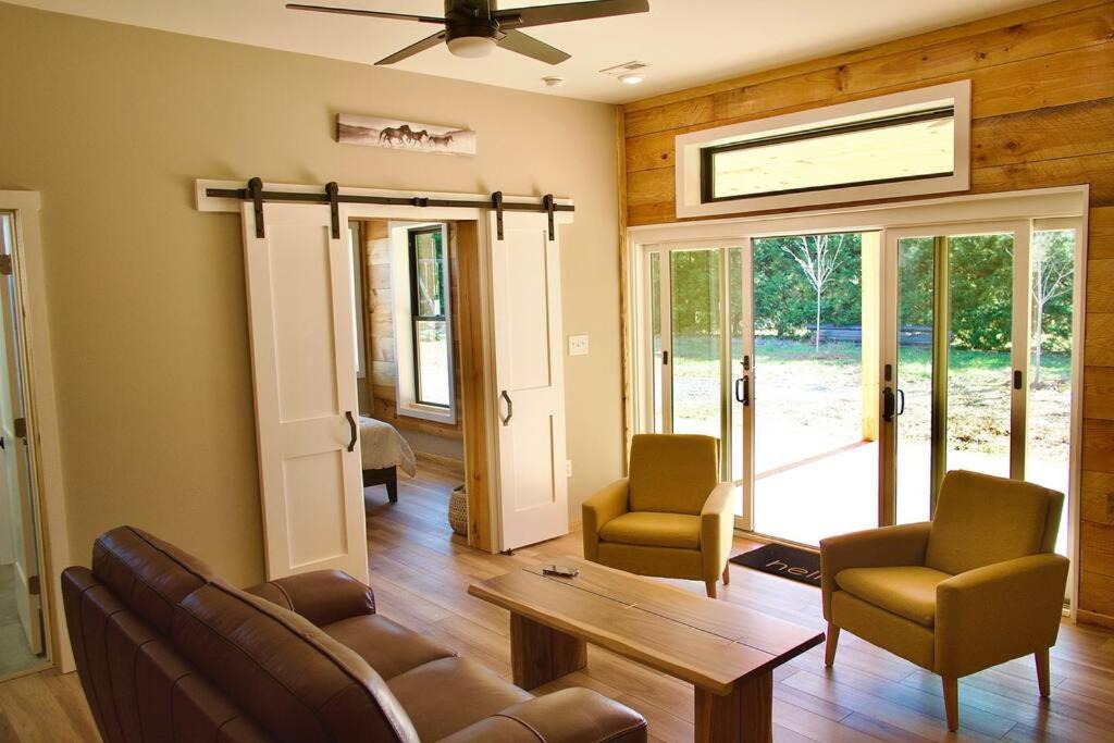 Photo of Livingroom in Mount Mourne