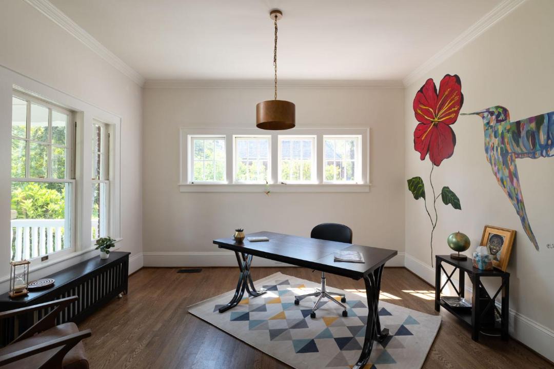 Photo of Livingroom in Old Irving Park
