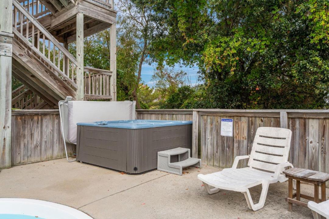 Photo of Patio Balcony in Whalehead Beach