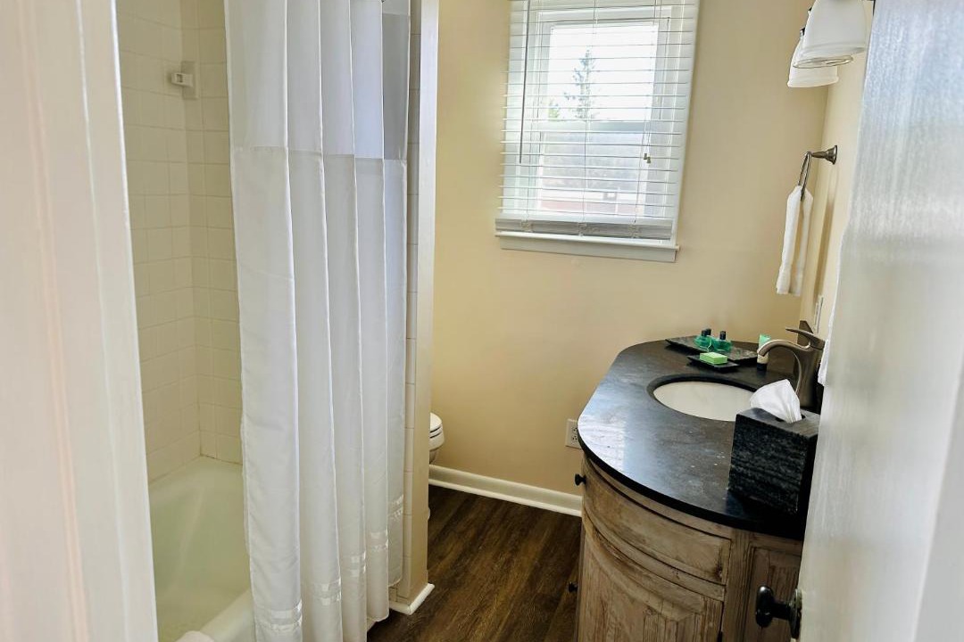 Photo of Bathroom in Blowing Rock
