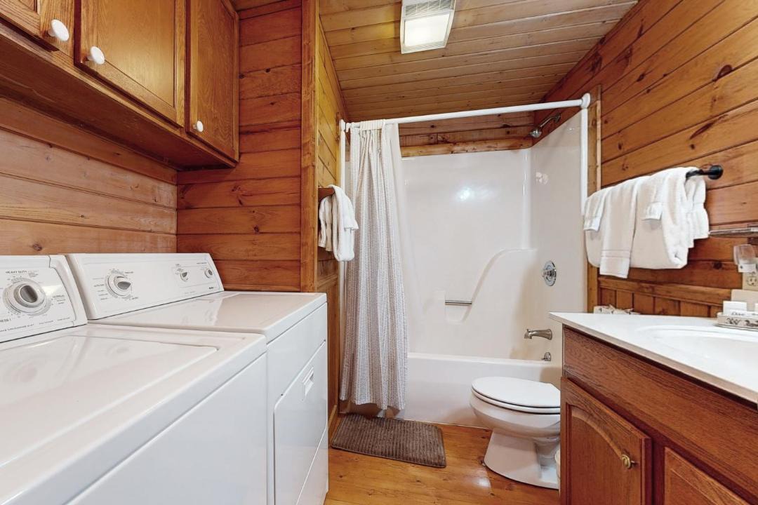 Photo of Bathroom in Newland