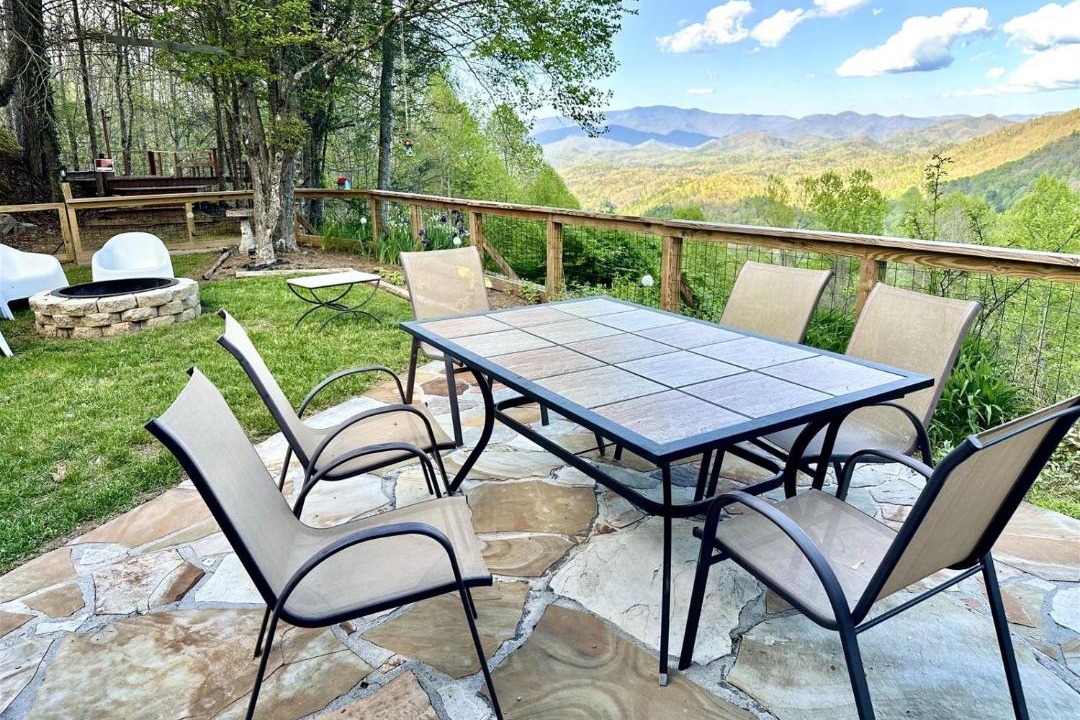Photo of Patio Balcony in Bryson City