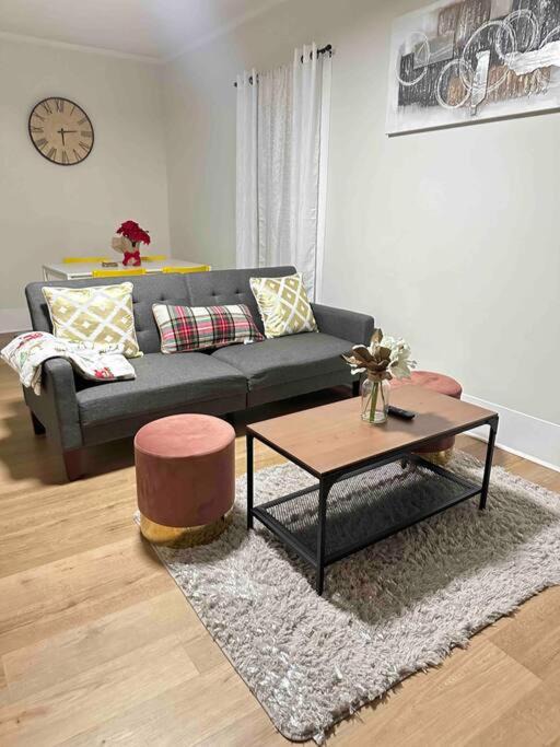 Photo of Livingroom in Concord