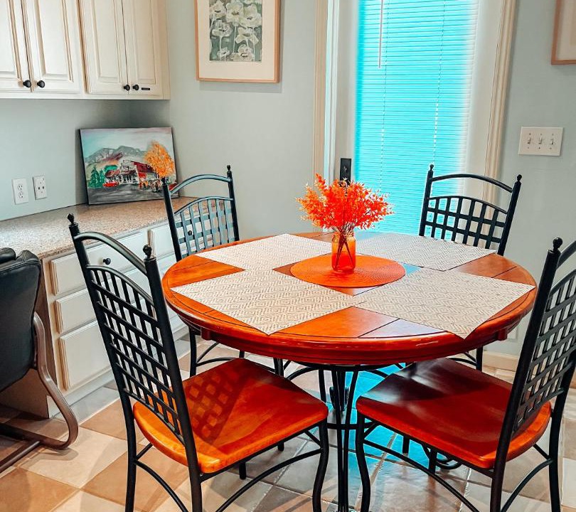 Photo of Kitchen in Old Irving Park