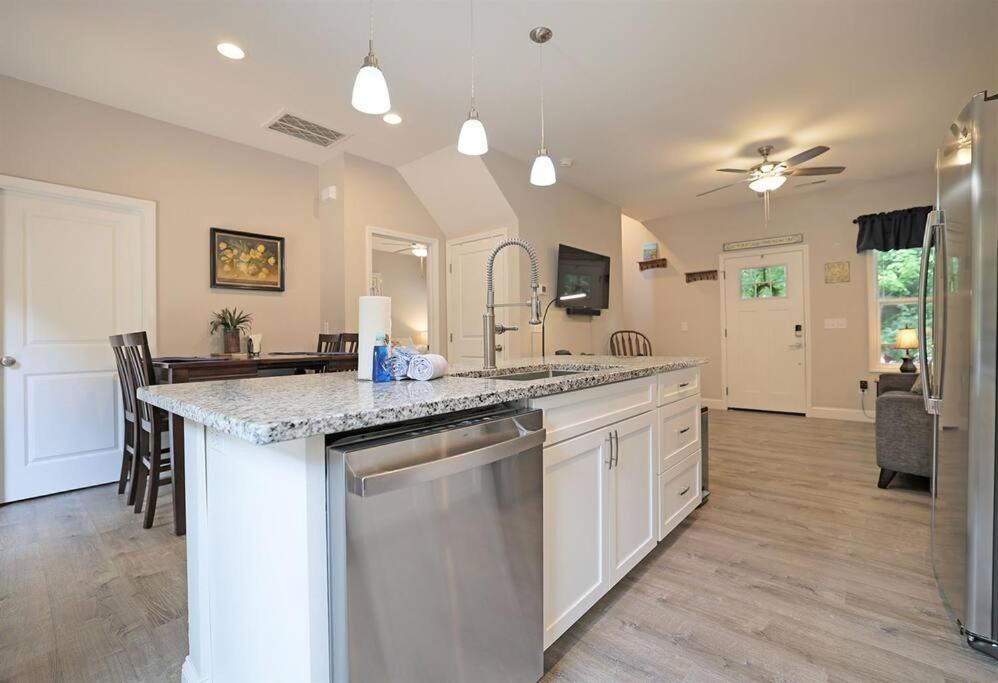 Photo of Kitchen in Black Mountain