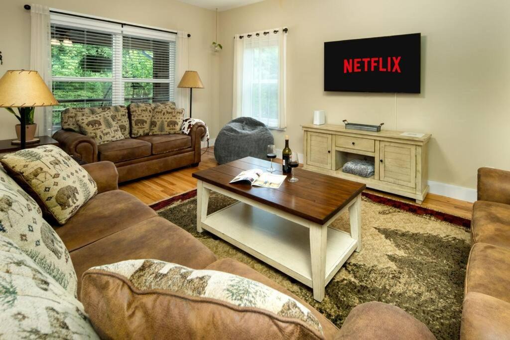 Photo of Livingroom in Horse Shoe