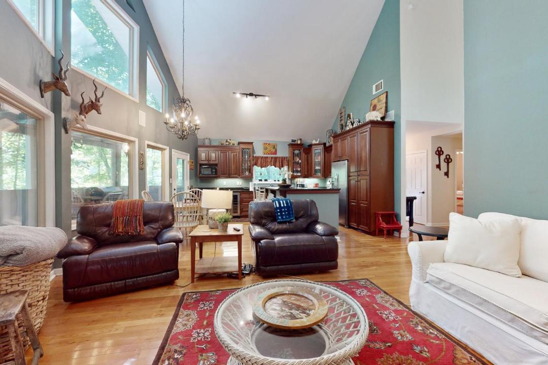 Photo of Livingroom in Cullowhee
