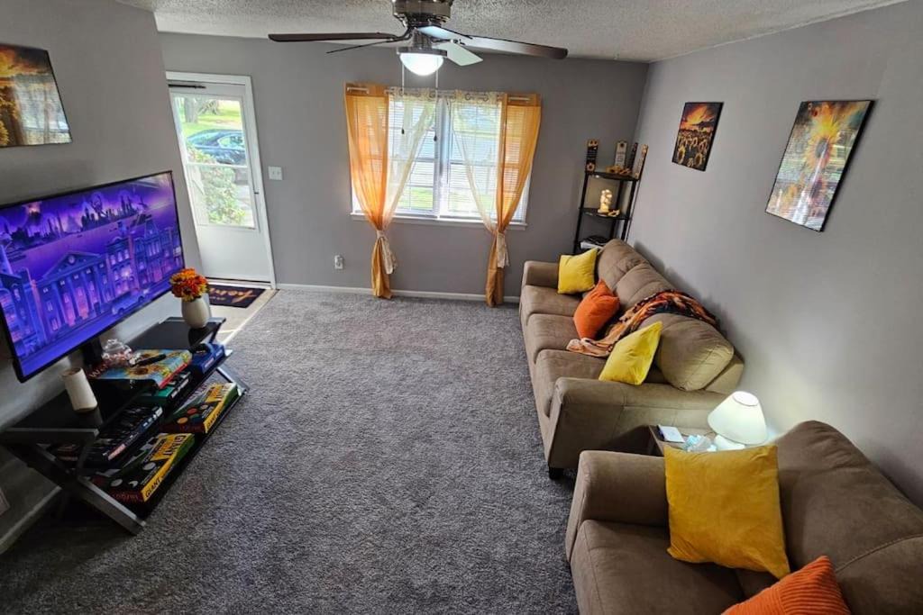 Photo of Livingroom in Greenville