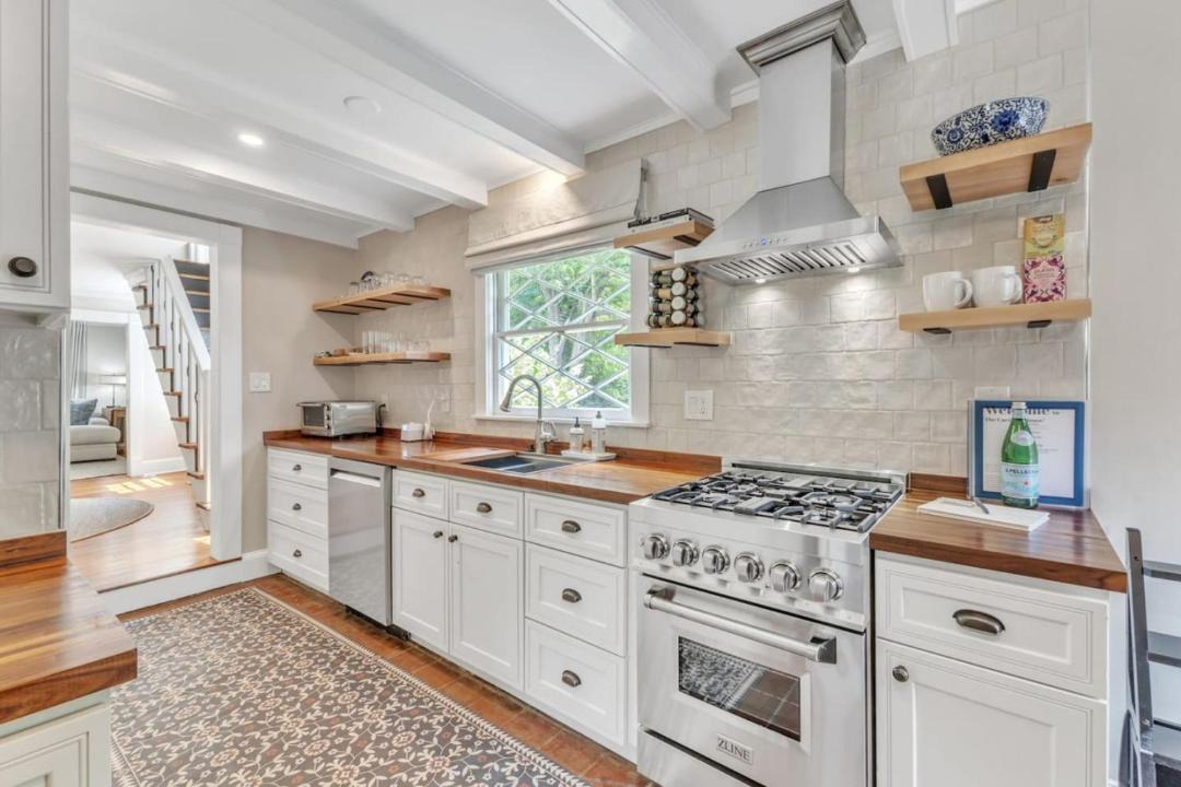Photo of Kitchen in Hillsborough