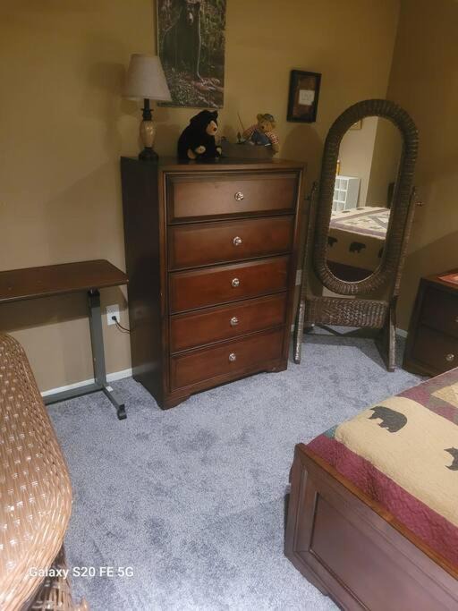 Photo of Bedroom in Hendersonville