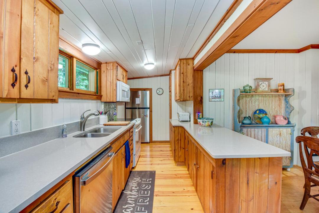 Photo of Kitchen in Mirror Lake