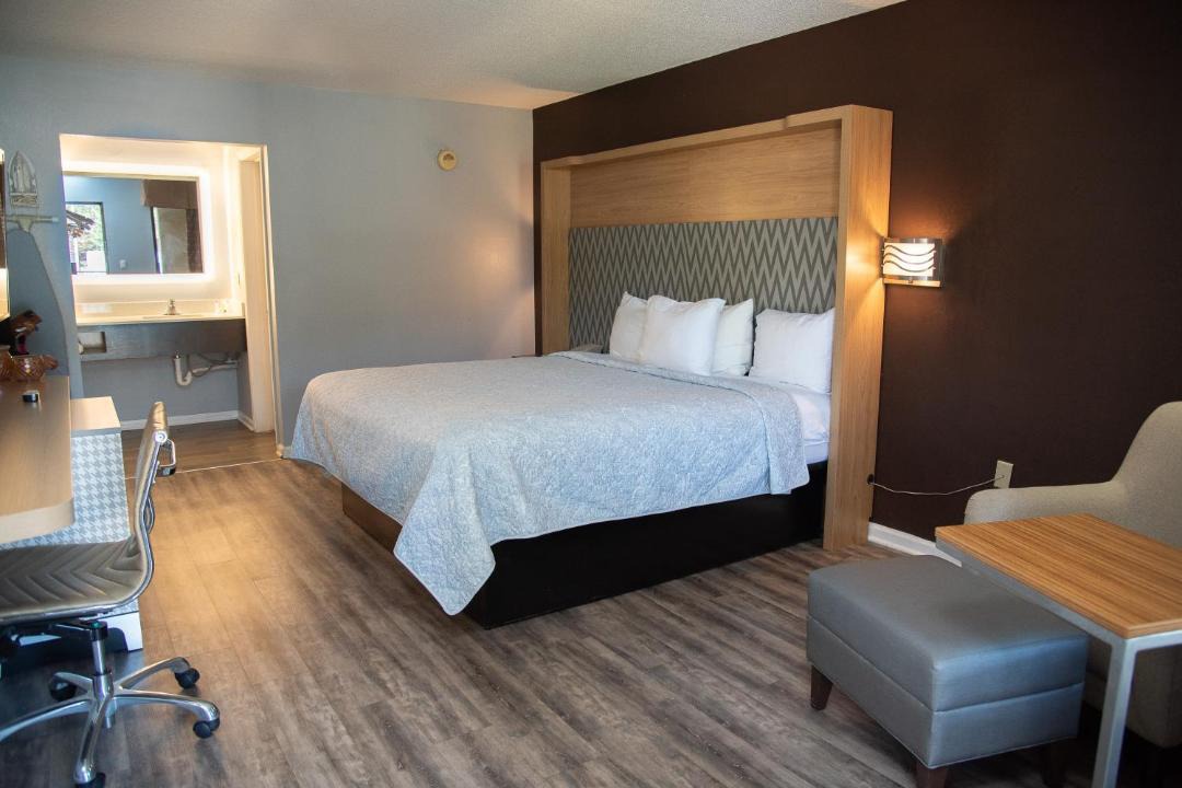 Photo of Bedroom in Lynn