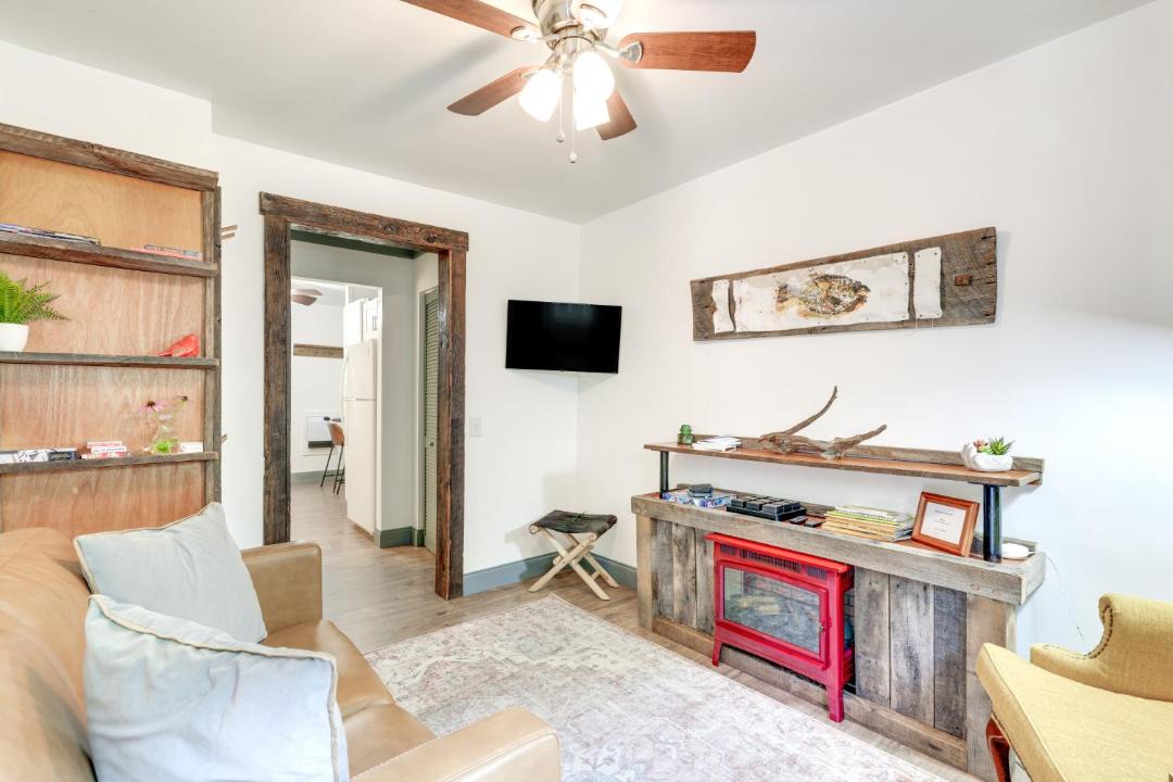 Photo of Livingroom in Burnsville