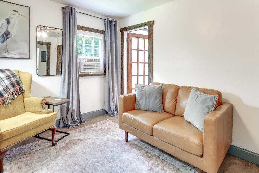 Photo of Livingroom in Burnsville