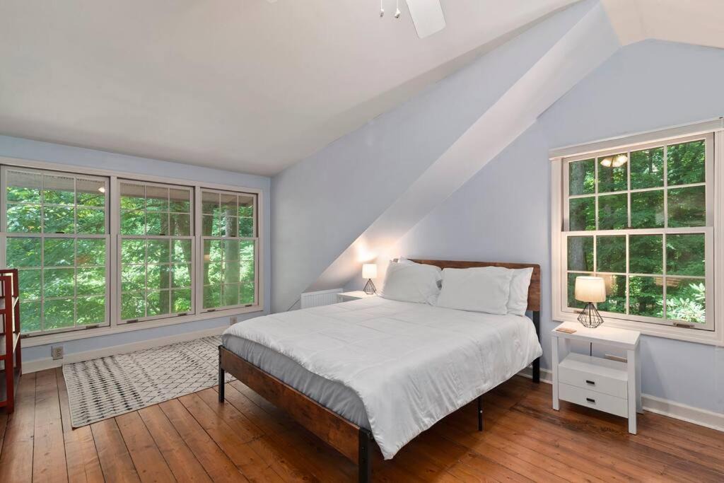 Photo of Bedroom in Lynn