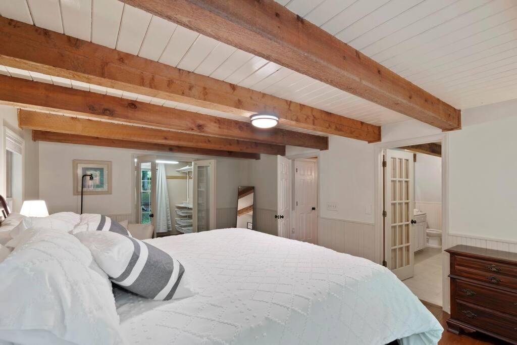 Photo of Bedroom in Lynn