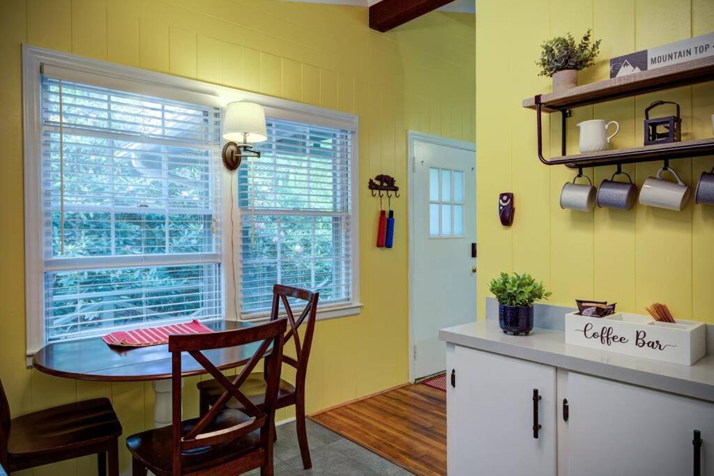 Photo of Kitchen in Blowing Rock