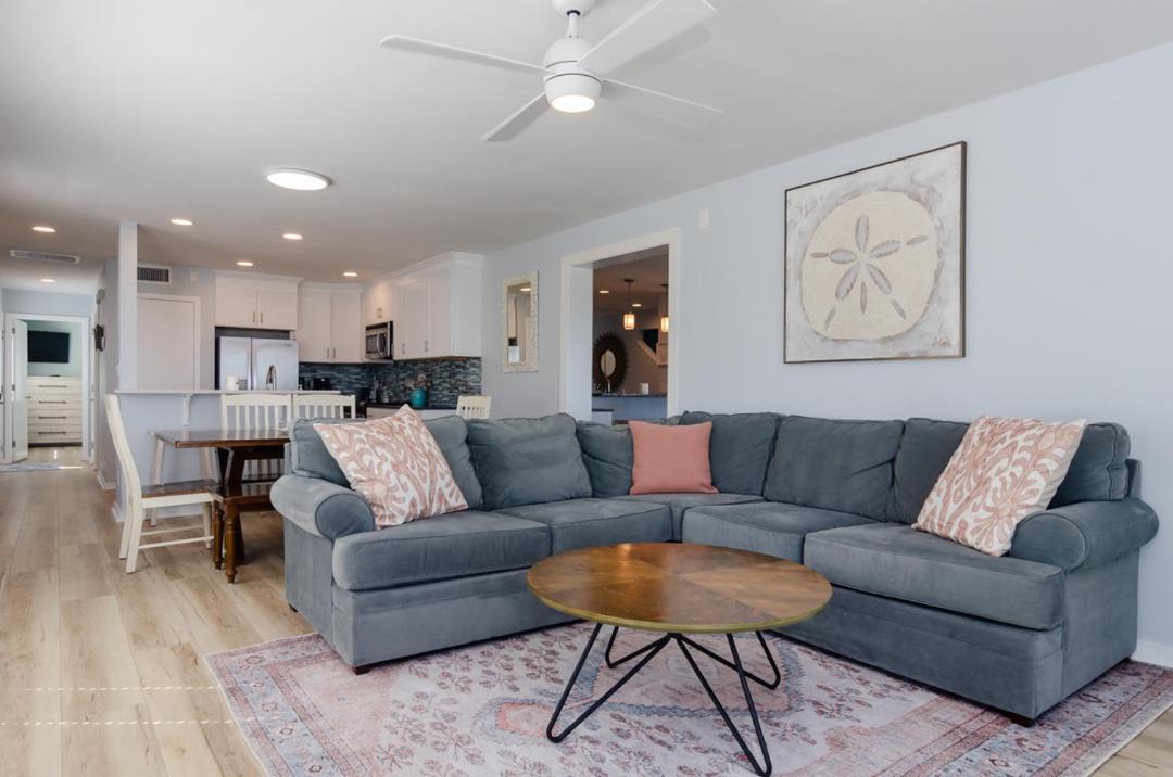 Photo of Livingroom in Wrightsville Beach