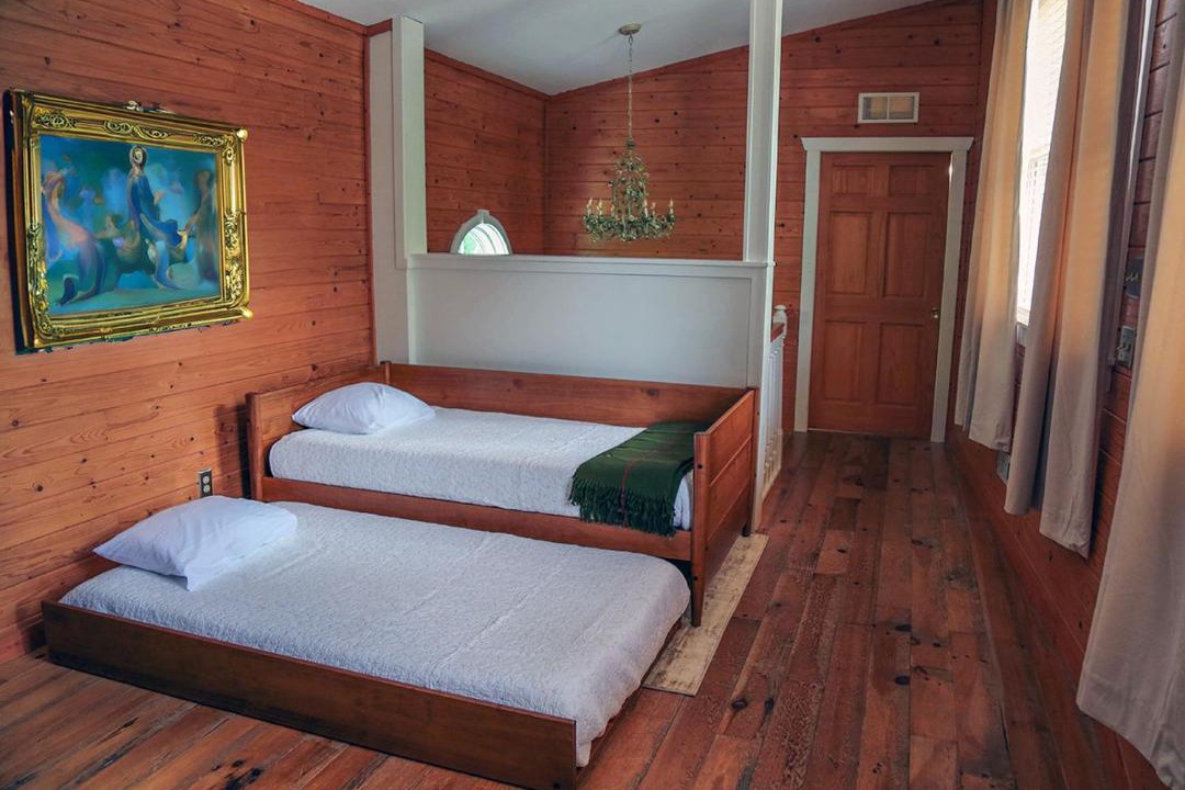 Photo of Bedroom in Mirror Lake