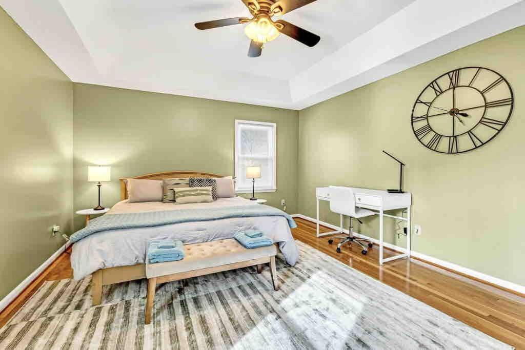 Photo of Bedroom in Pleasant Garden
