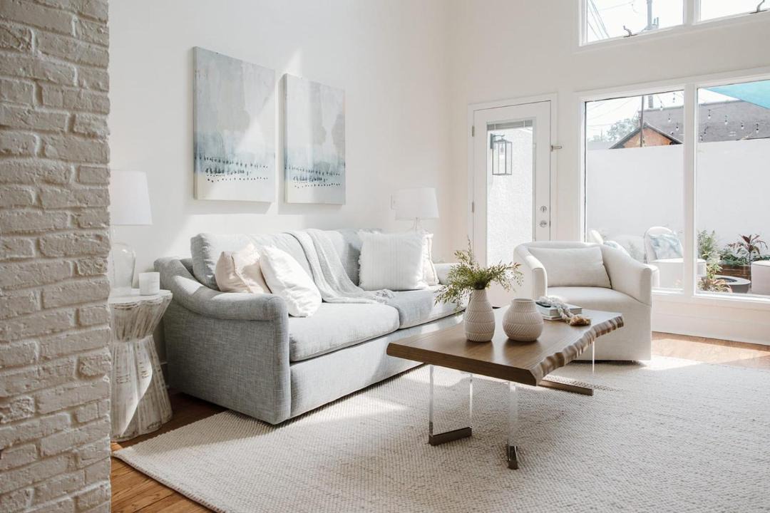Photo of Livingroom in Wilmington Historic District