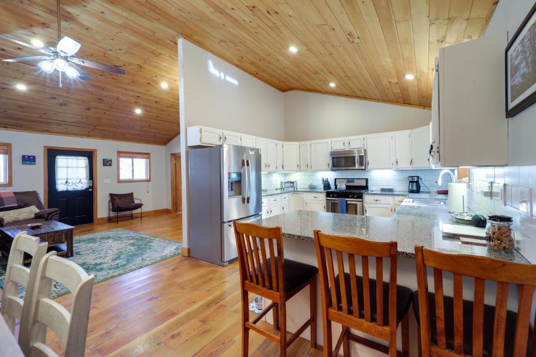 Photo of Livingroom in Spruce Pine
