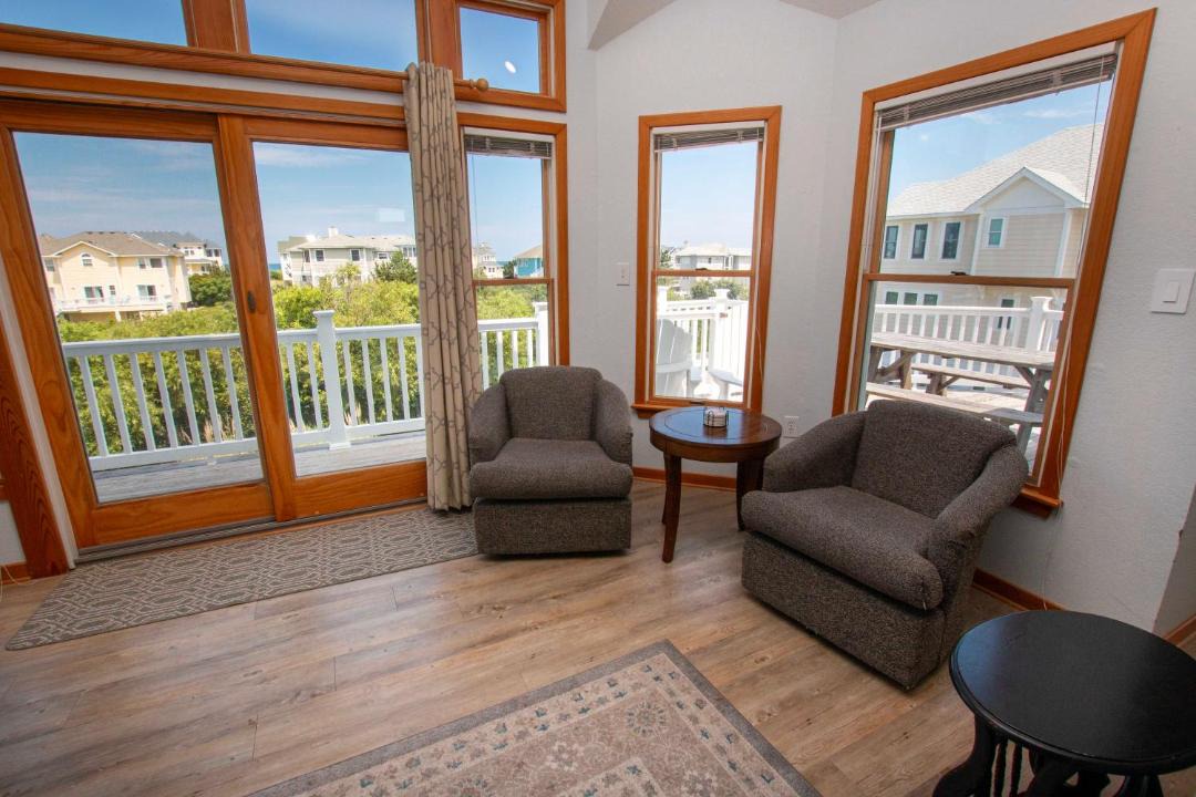 Photo of Patio Balcony in Whalehead Beach