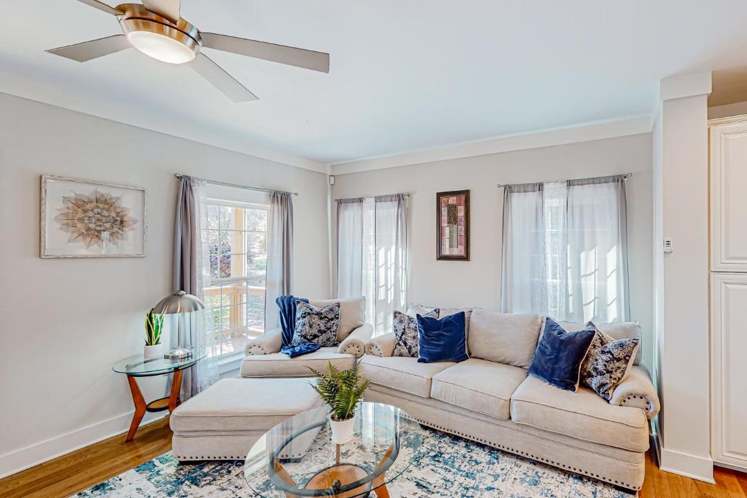 Photo of Livingroom in Waynesville