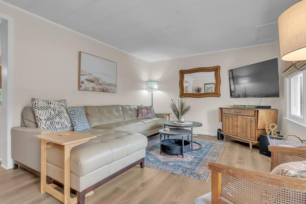Photo of Livingroom in Newport