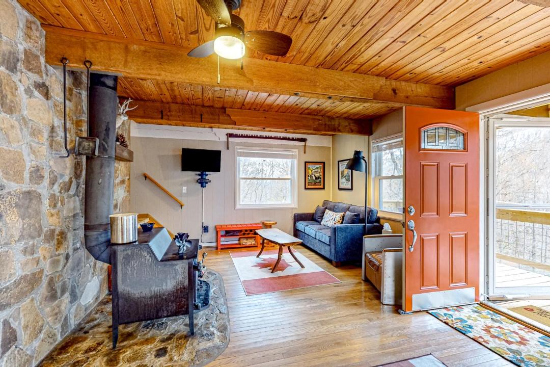Photo of Livingroom in Bryson City