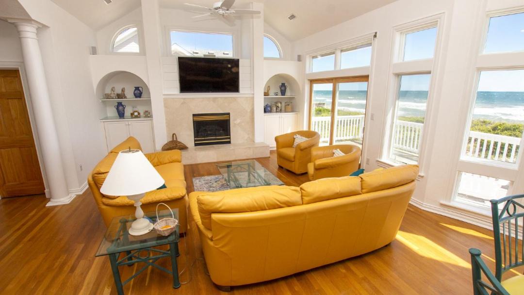 Photo of Livingroom in Pine Island
