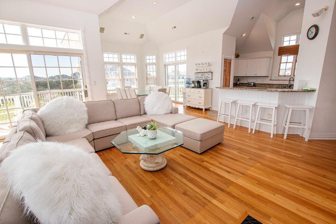 Photo of Livingroom in Pine Island