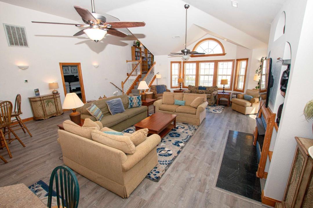 Photo of Livingroom in Pine Island