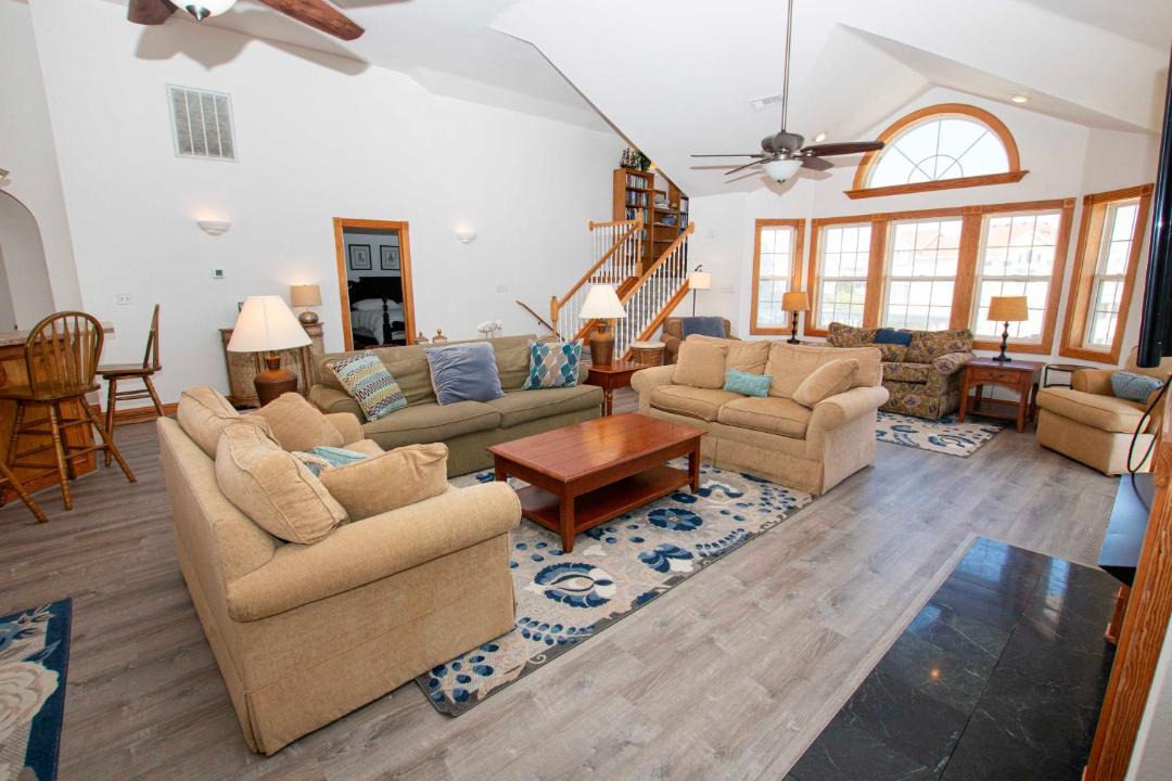 Photo of Livingroom in Pine Island