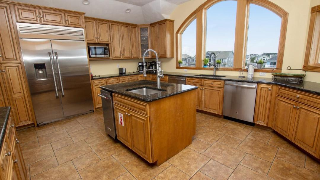 Photo of Kitchen in Whalehead Beach