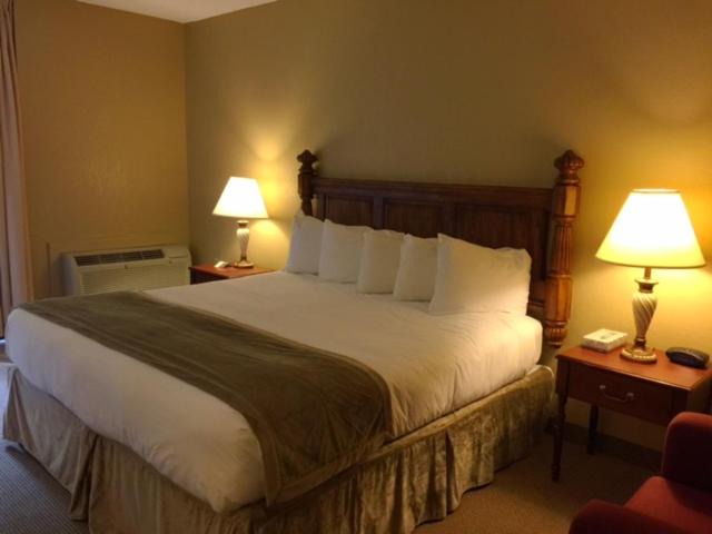 Photo of Bedroom in Fontana Village