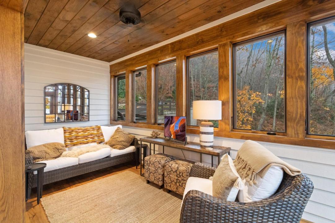 Photo of Livingroom in Boone