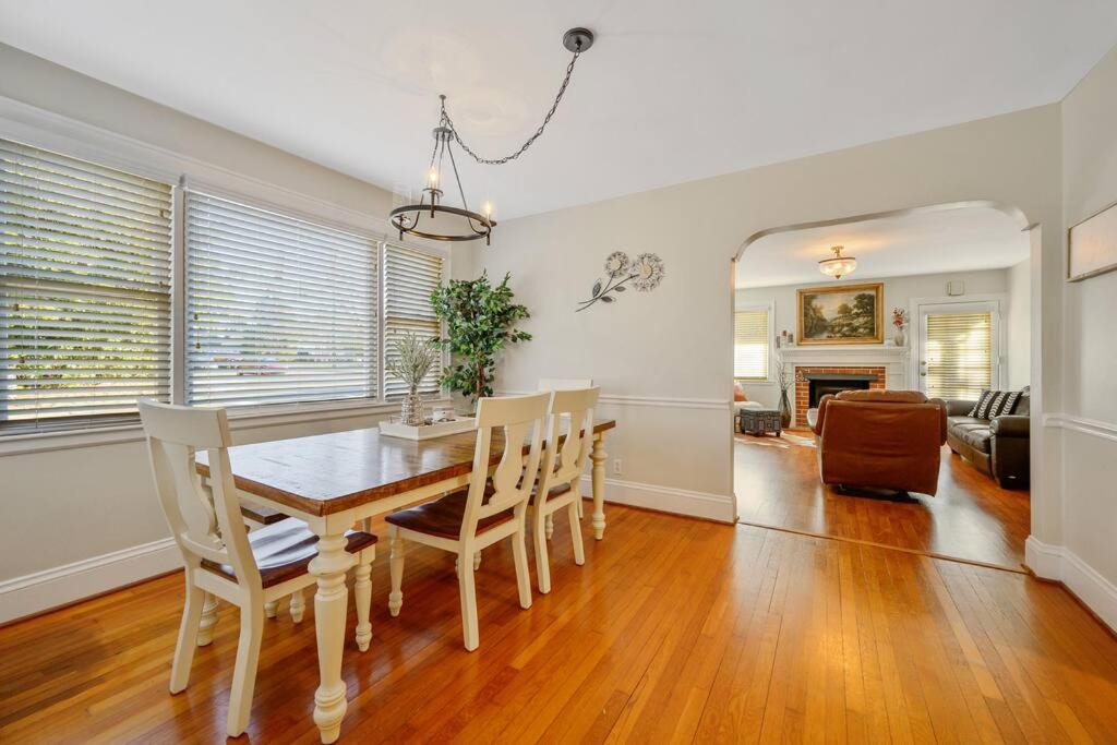 Photo of Livingroom in Apex