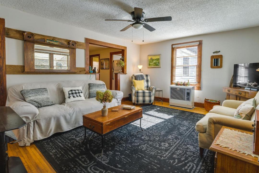 Photo of Livingroom in Kyle