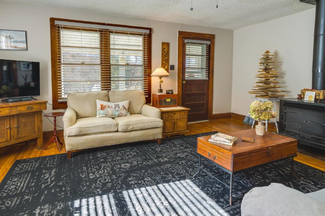 Photo of Livingroom in Kyle