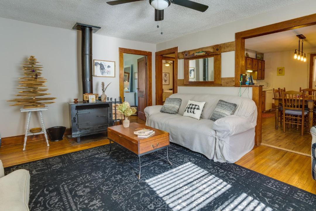 Photo of Livingroom in Kyle