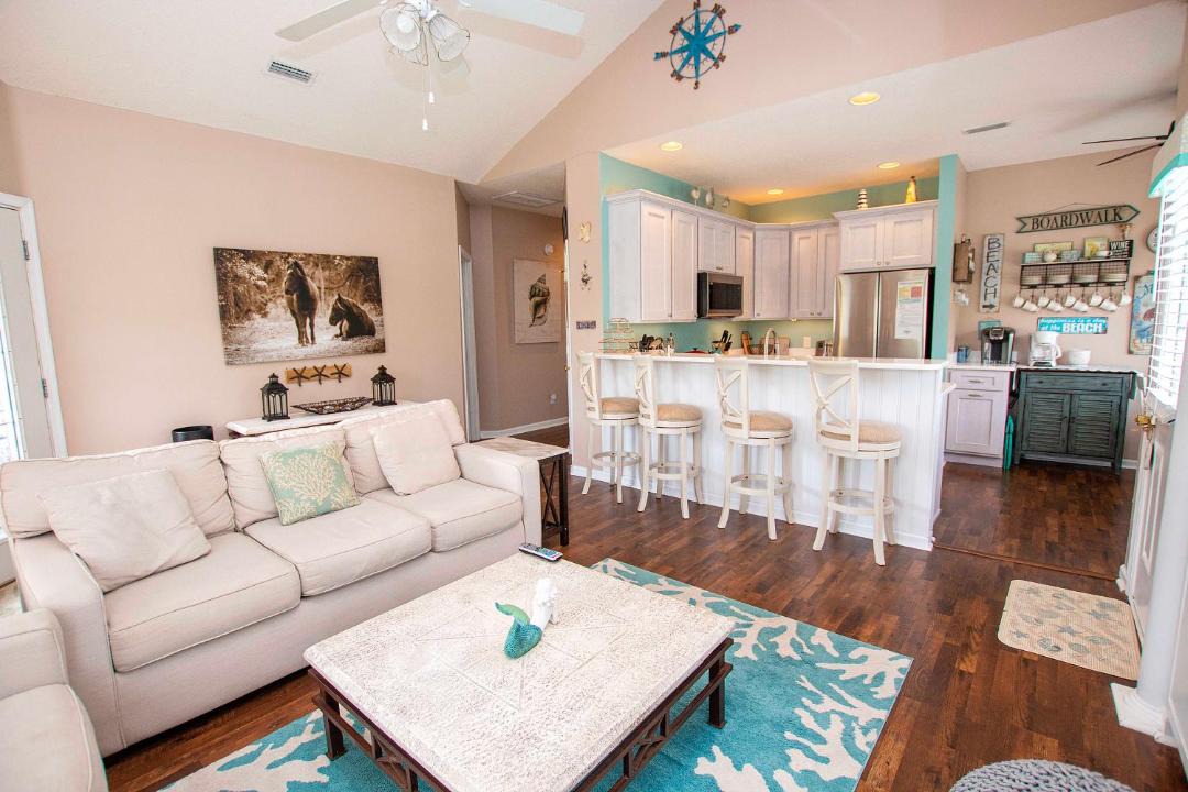 Photo of Livingroom in Corolla Light