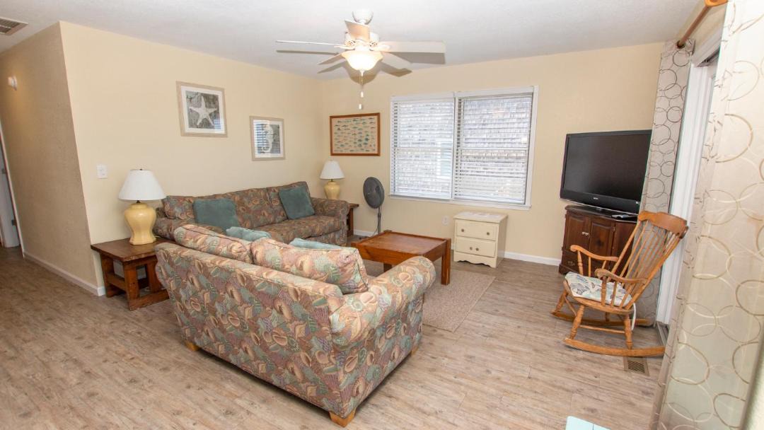 Photo of Livingroom in Colington