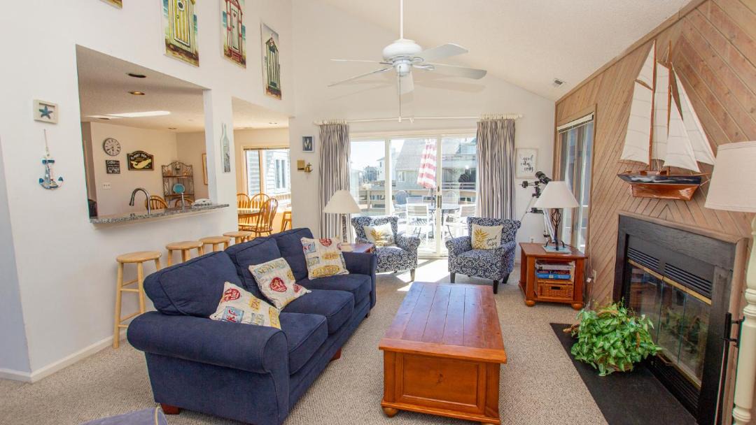 Photo of Livingroom in Corolla Light