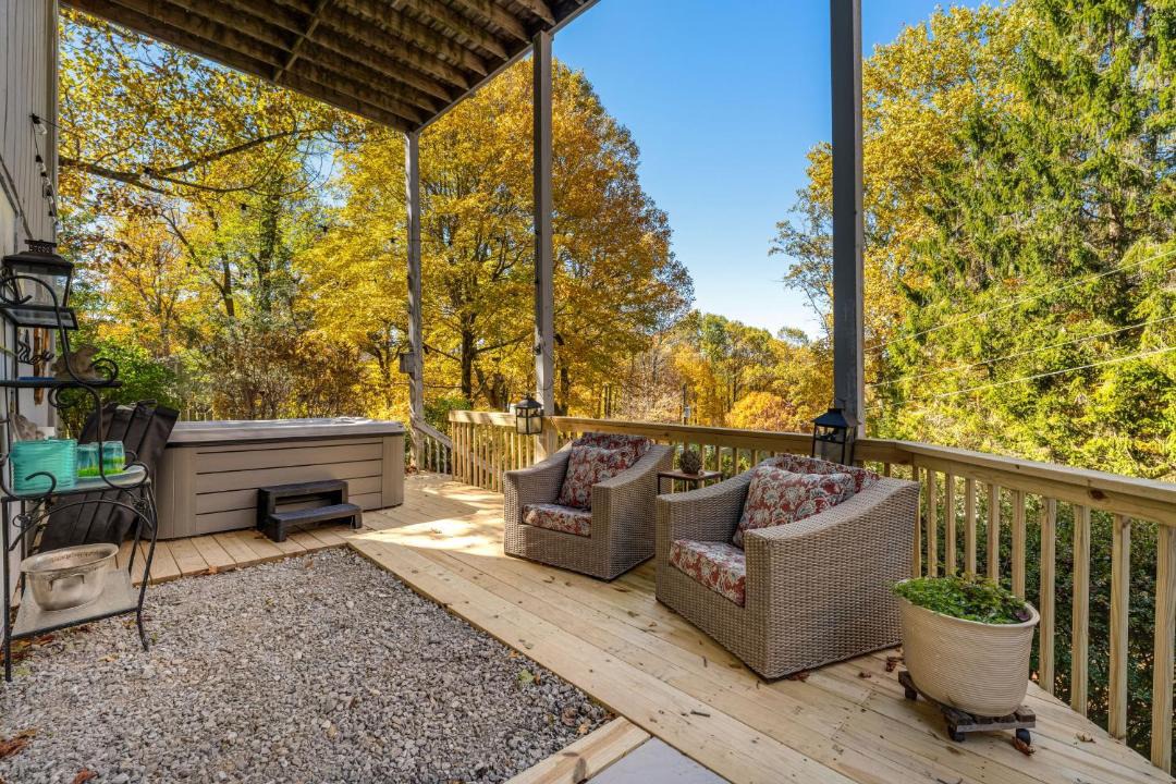 Photo of Patio Balcony in Blowing Rock