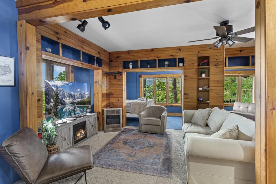 Photo of Livingroom in Deep Gap